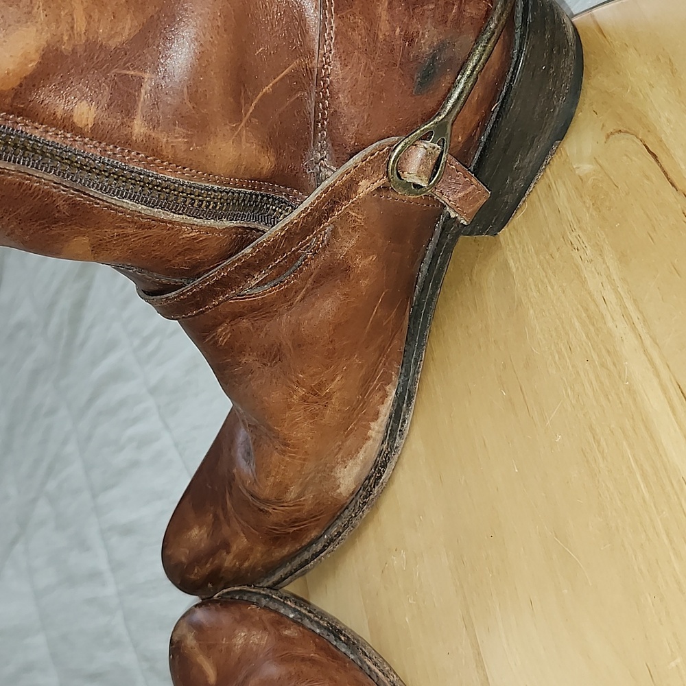 Frye Vintage Brown Leather Knee High Boots Side Zip Brass Harness Small Heel 8 - Picture 11 of 12